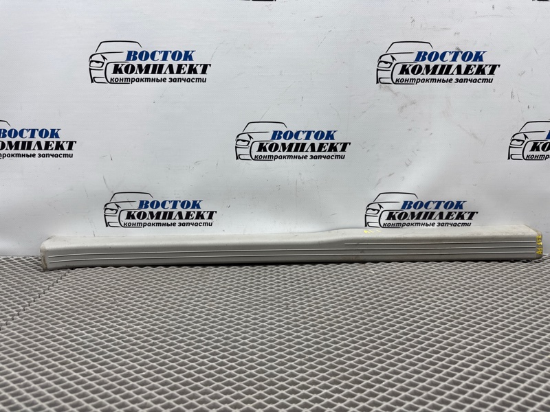 Накладка порога Mercedes-Benz CLK200 2004 209342 271.940 перед прав