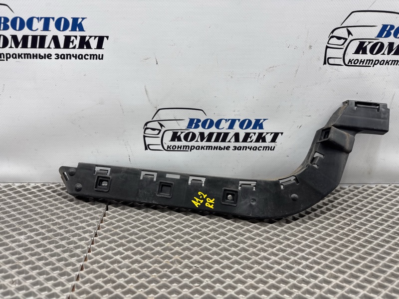 Клипса бампера Volvo V50 2012 MW43 B4204S3 зад прав