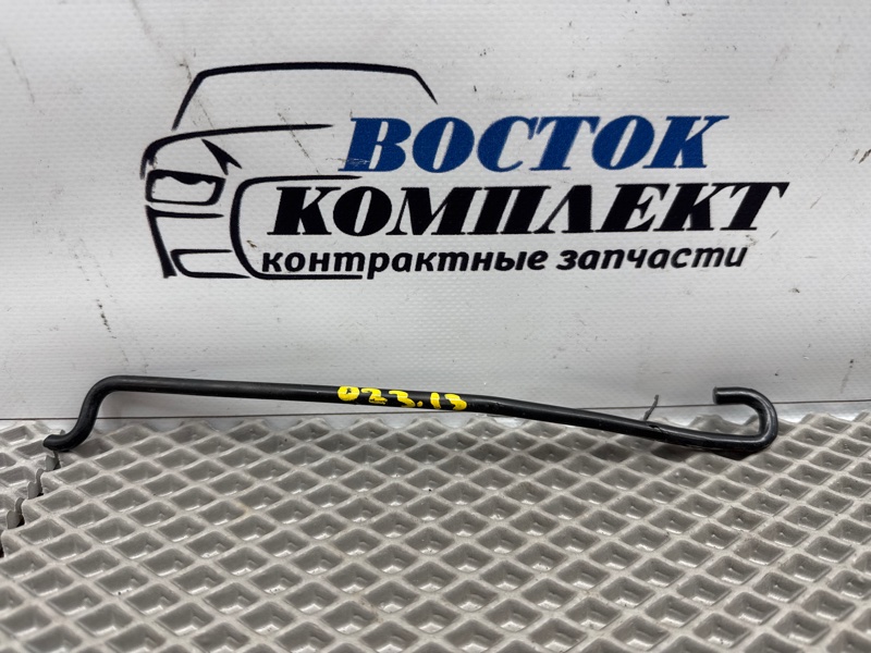 Держатель капота Nissan March NK13 HR12DE