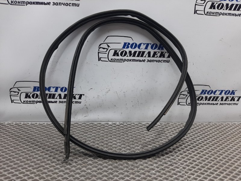 Молдинг крыши Toyota Funcargo NCP25 1NZ-FE лев