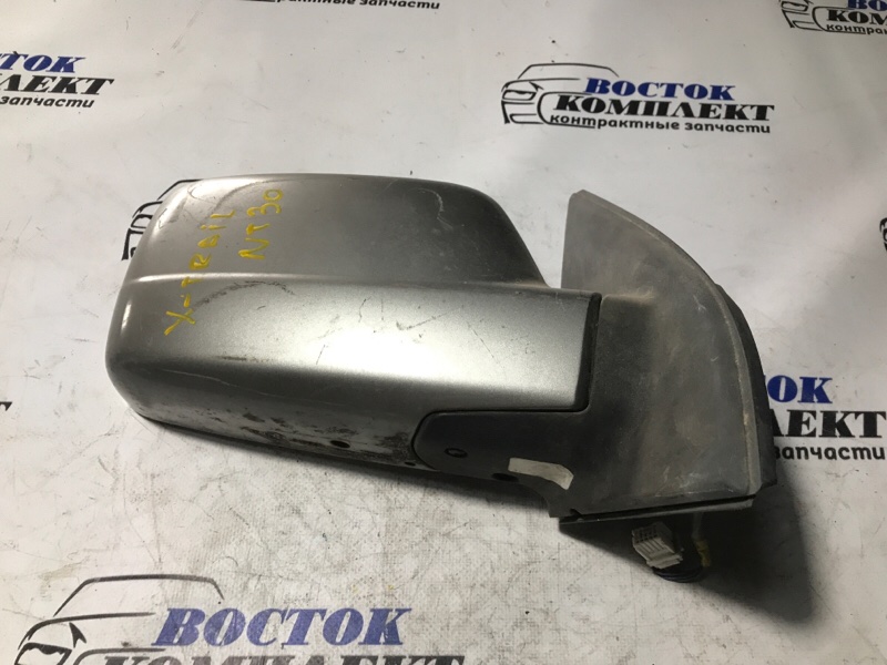 Зеркало боковое Nissan X-Trail NT30 QR20DE прав