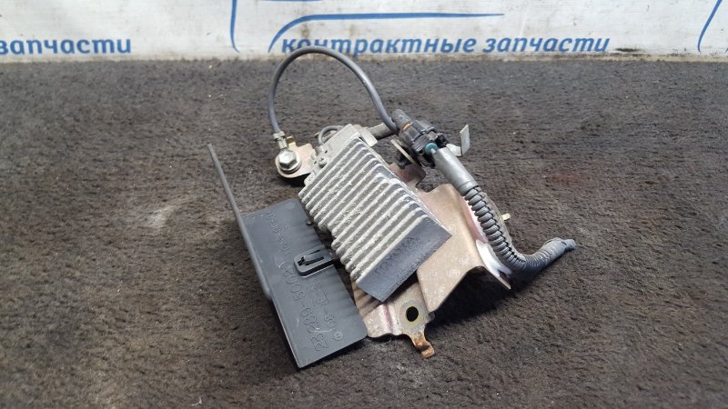 Резистор топливного насоса Toyota Mark X GRX120 4GR-FSE