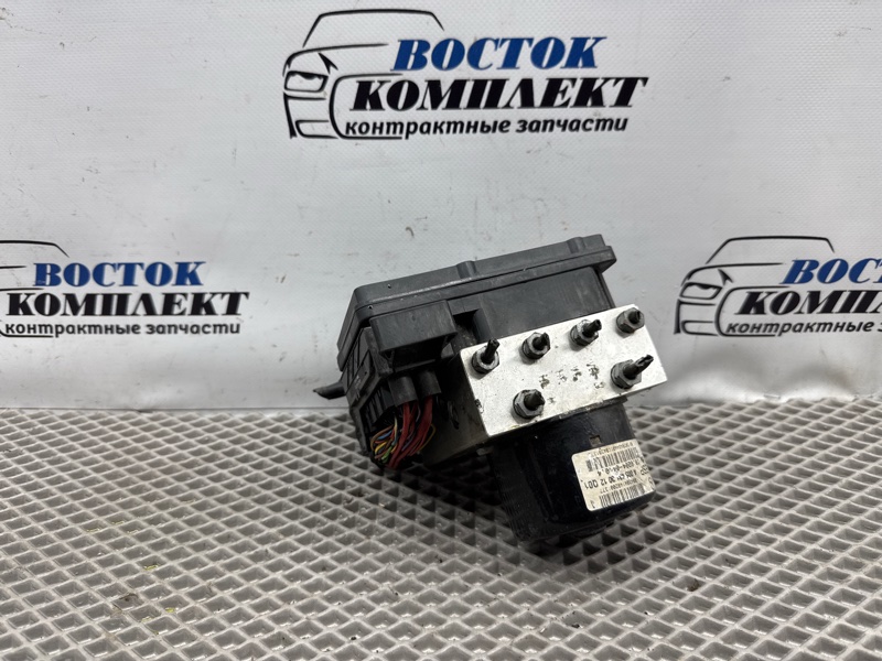 Блок ABS Mercedes-Benz CLK200 2004 209342 271.940
