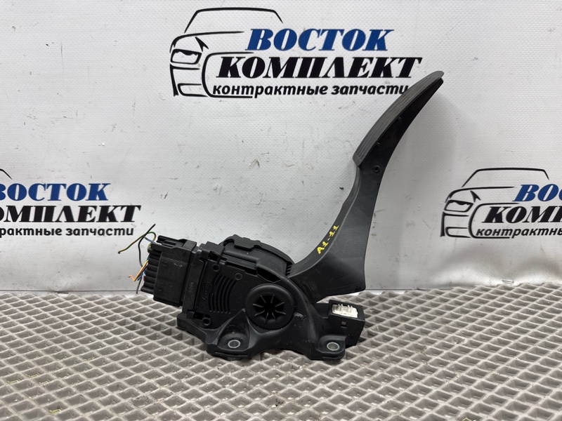 Педаль газа Volvo V60 2015 FW48 B4164T