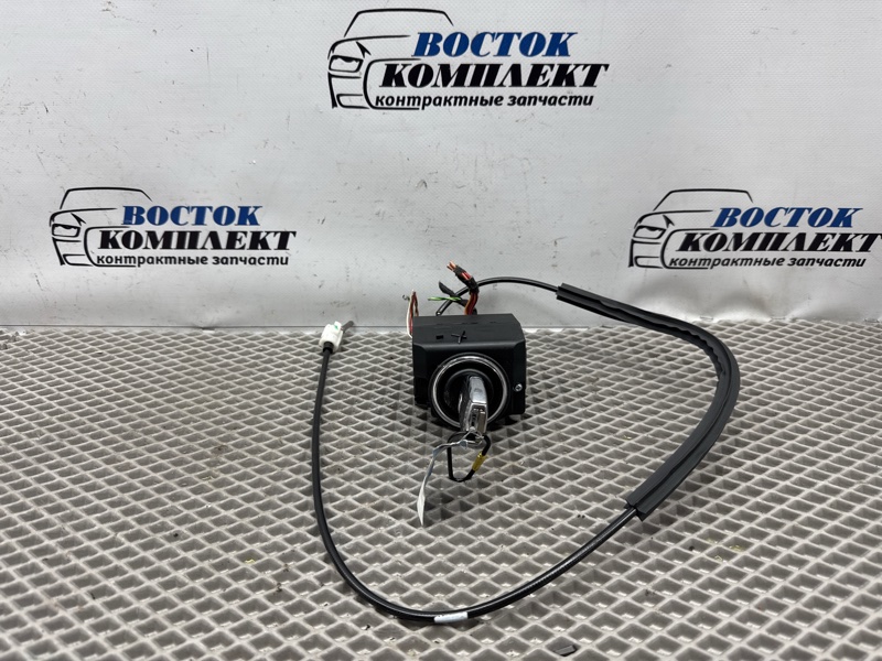 Замок зажигания Mercedes-Benz CLK200 2004 209342 271.940