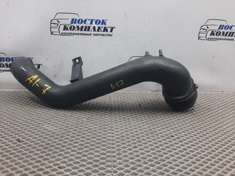 Патрубок интеркулера Volvo S40 2005 MS68 B5254T3