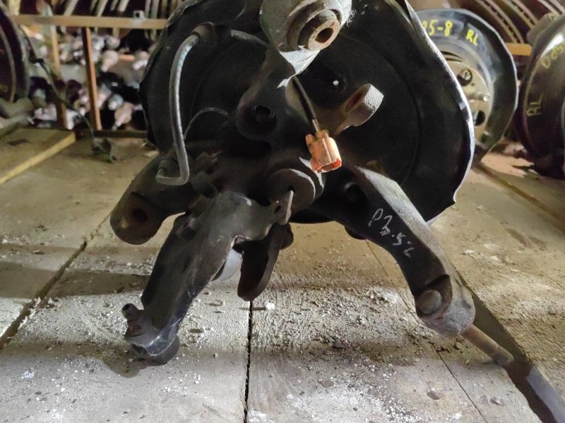 Цапфа Honda Avancier TA1 F23A зад лев