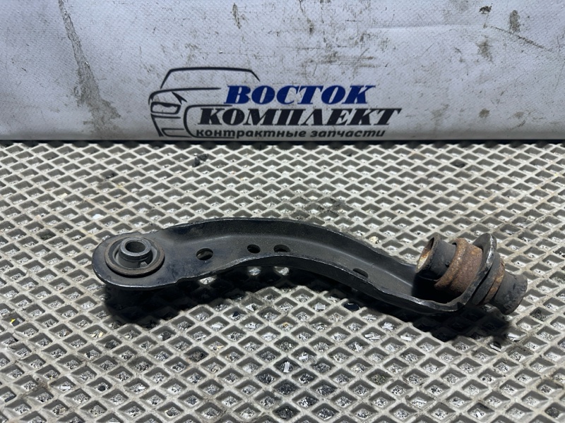 Рычаг подвески Nissan Bluebird Sylphy KG11 MR20DE перед прав