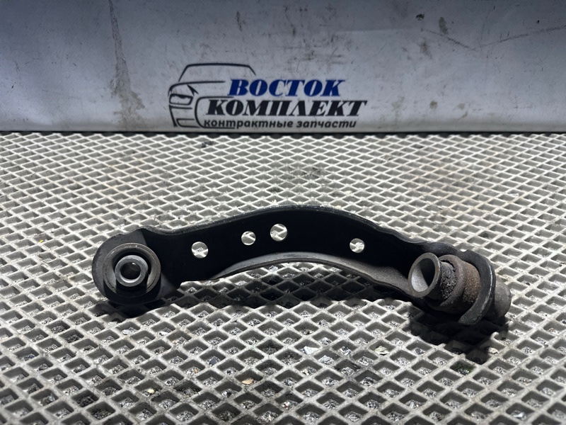 Рычаг подвески Nissan Cube Z12 HR15DE перед прав