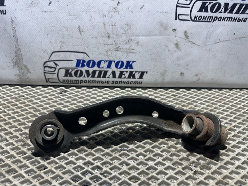 Рычаг подвески Nissan Tiida C11 HR15DE перед прав