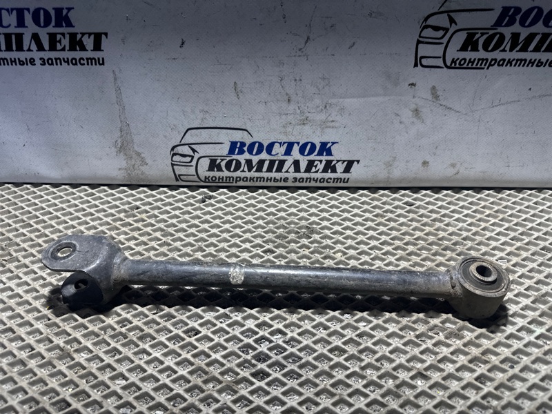 Тяга задняя Toyota Altezza GXE10 1G-FE зад прав