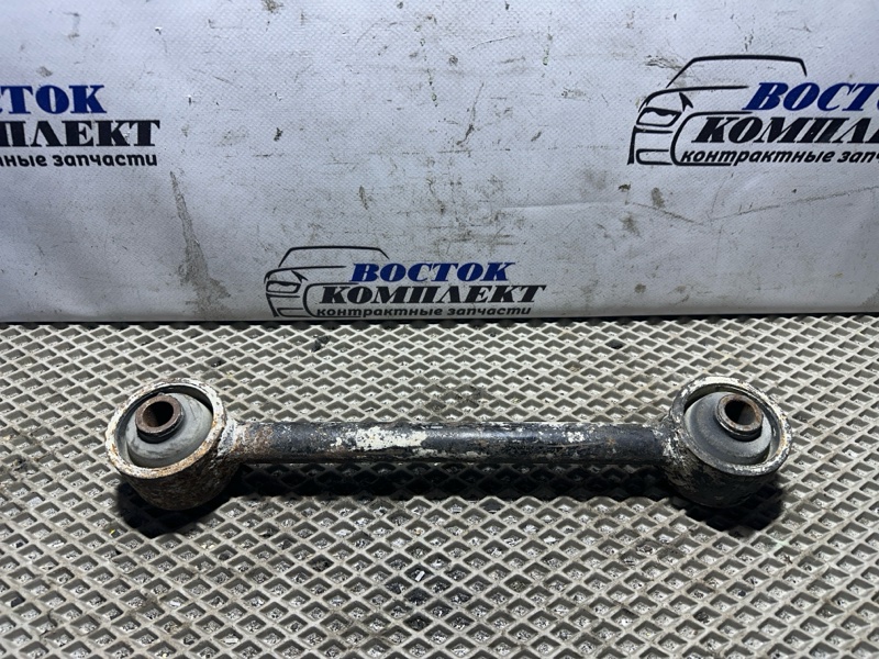 Тяга задняя Mitsubishi Delica Space Gear PF8W 4M40 зад лев