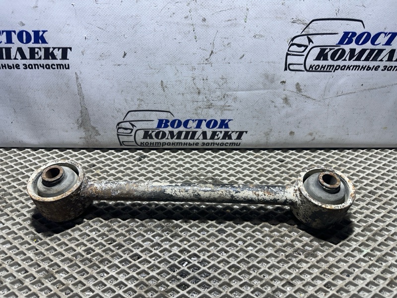 Тяга задняя Mitsubishi Delica Space Gear PF8W 4M40 зад прав