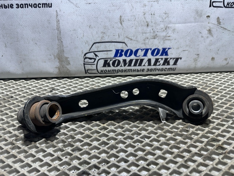 Рычаг подвески Nissan Bluebird Sylphy KG11 MR20DE перед лев