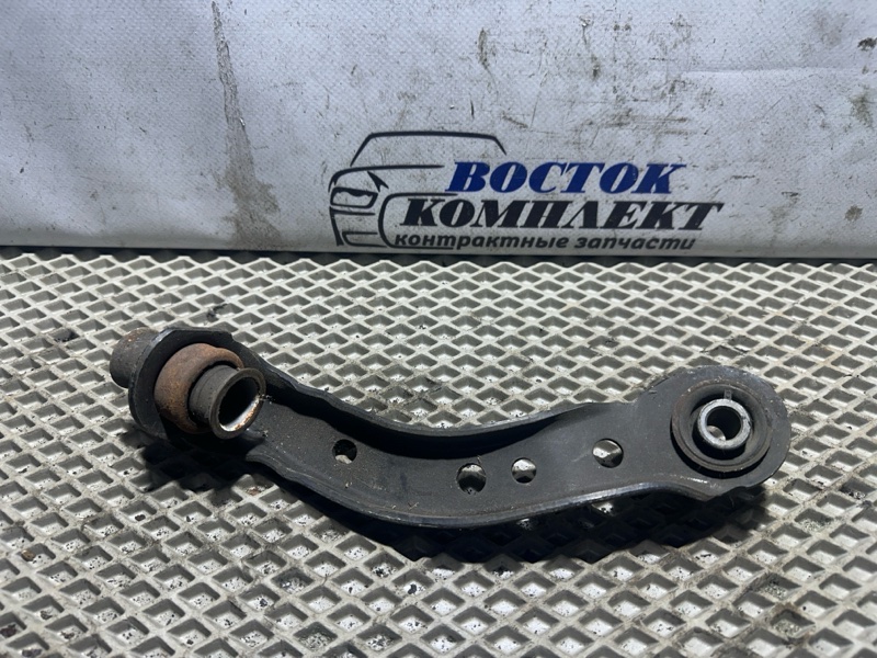 Рычаг подвески Nissan Tiida Latio SC11 HR15DE перед прав