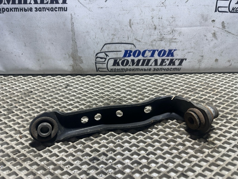 Рычаг подвески Nissan Cube BZ11 CR14DE перед лев