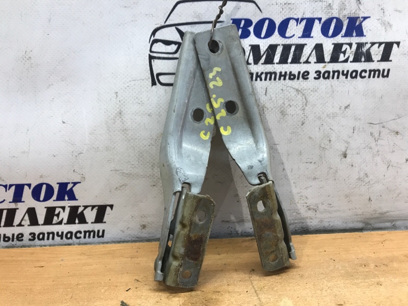 Петля капота Nissan Moco 2003 MG21S K6A