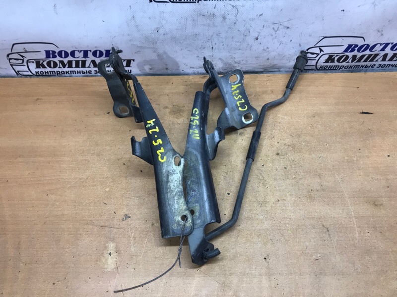 Петля капота Nissan Cube 2007 BZ11 CR14DE