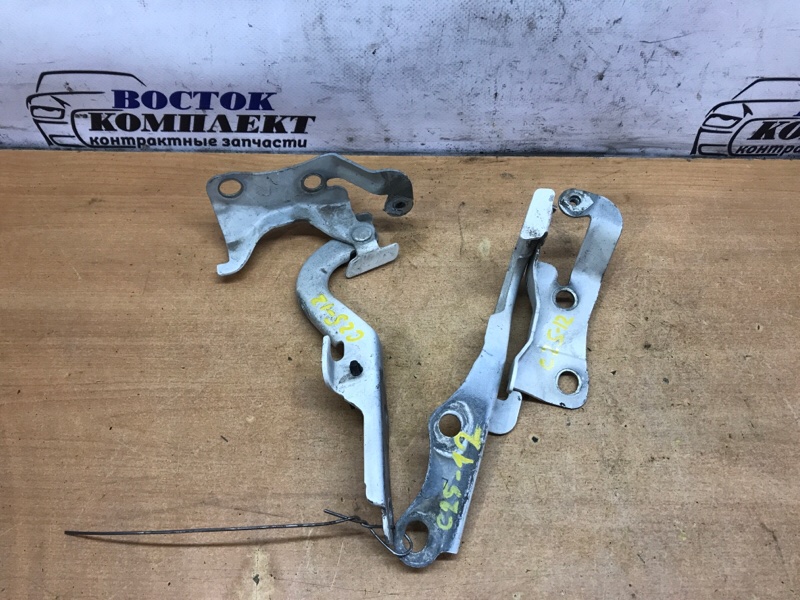 Петля капота Toyota Voxy AZR65G 1AZ-FSE перед