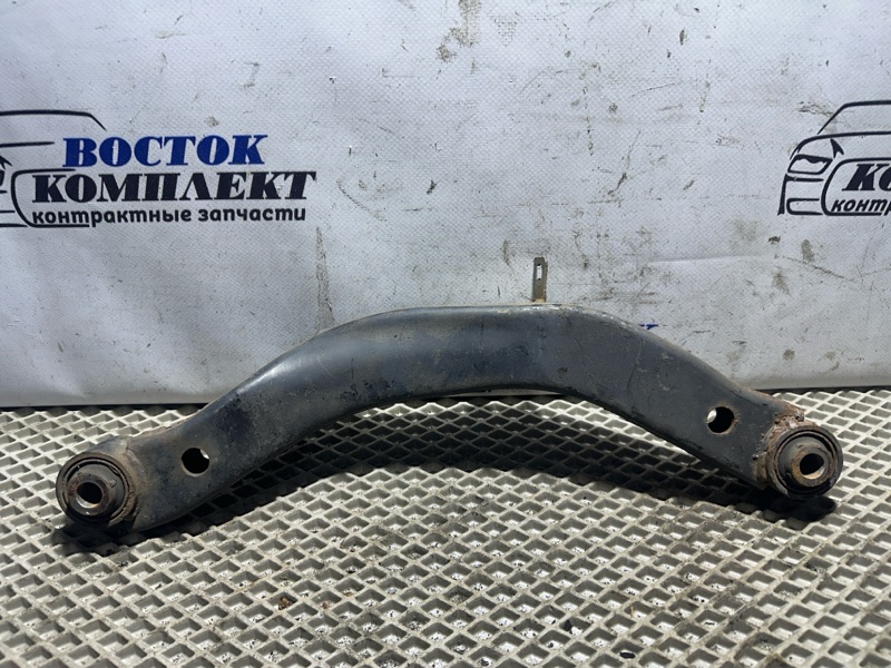 Рычаг подвески Nissan Serena 2006 CNC25 MR20DE зад прав