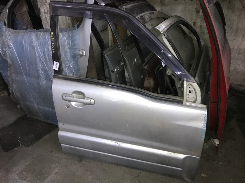 Дверь боковая Suzuki Escudo TL52W J20A перед прав