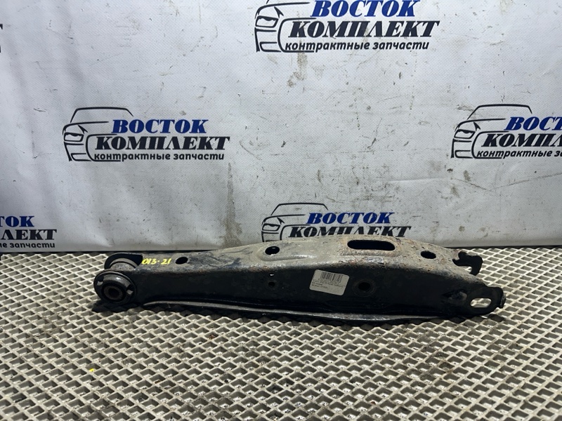 Рычаг подвески Toyota Crown 2002 JZS173 1JZ-GE зад прав