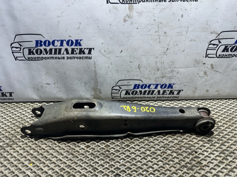 Рычаг подвески Toyota Crown GRS180 4GR-FSE зад лев