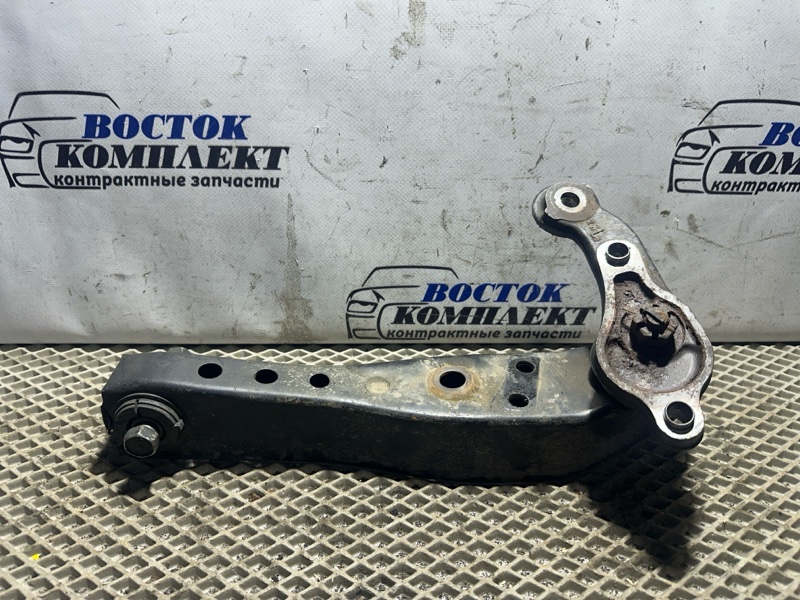 Рычаг подвески Toyota Crown Comfort 2007 YXS11 3Y перед лев