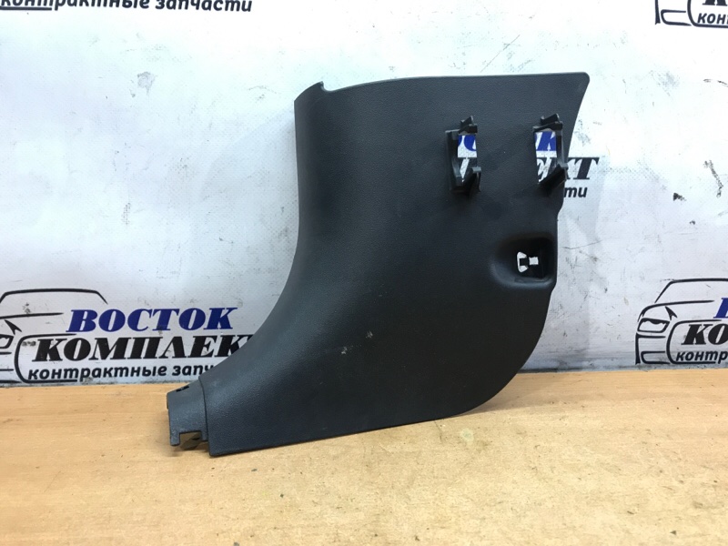 Обшивка стойки кузова Toyota Funcargo NCP25 1NZ-FE перед лев