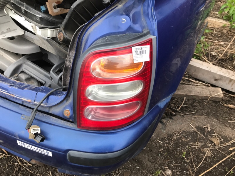 Фонарь стоп-сигнала Nissan March K11 CG10DE прав