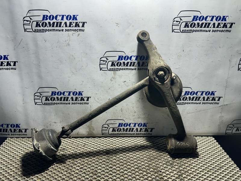 Рычаг подвески Mercedes-Benz E230 1984 W123 102.980 перед прав