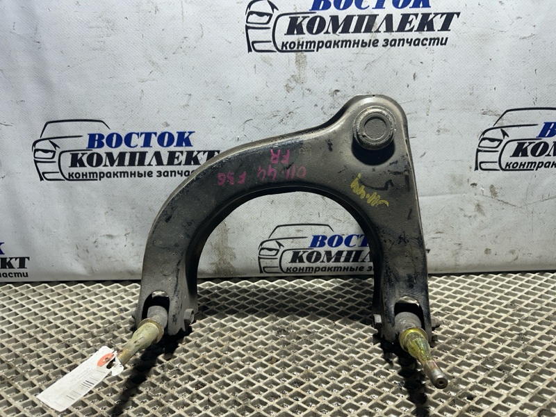 Рычаг подвески Mitsubishi Diamante F36A 6G72 перед прав