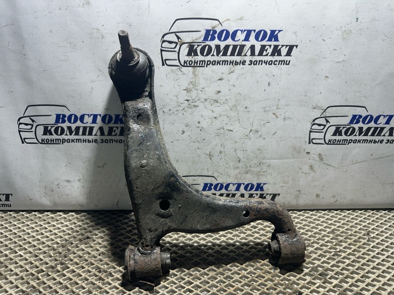 Рычаг подвески Toyota Crown 2002 JZS173 1JZ-GE зад лев