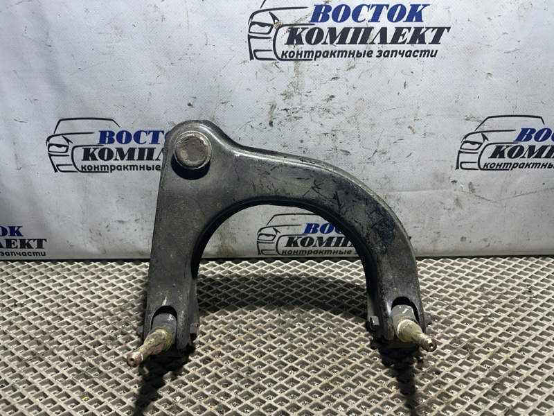 Рычаг подвески Mitsubishi Diamante F36A 6G72 перед лев