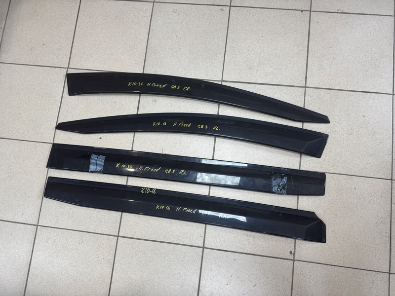 Ветровик Honda Freed 2008 GB3 L15A