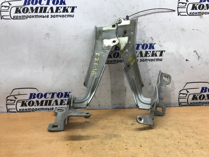 Петля капота Nissan Serena 2006 C25 MR20DE