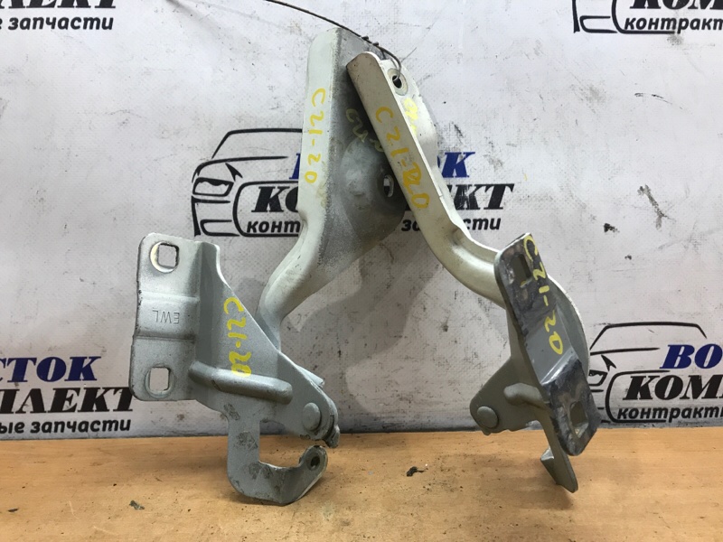 Петля капота Nissan Bluebird Sylphy 2008 G11 HR15DE