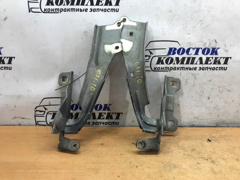 Петля капота Nissan Serena 2006 C25 MR20DE