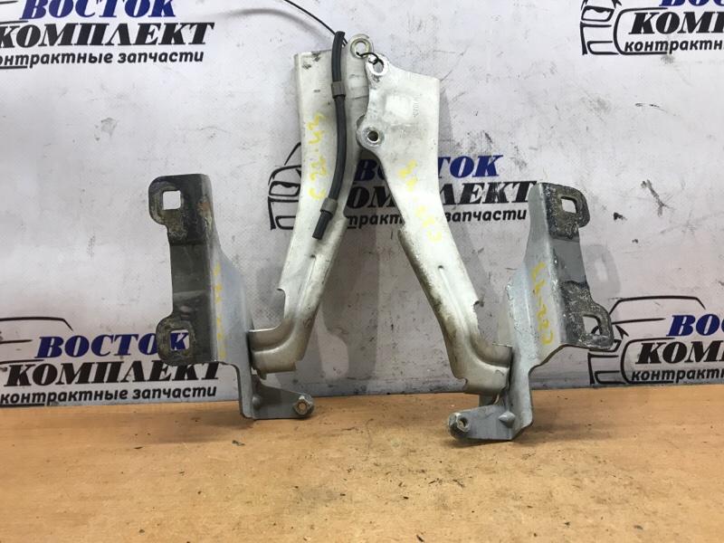 Петля капота Nissan Serena 2007 C25 MR20DE