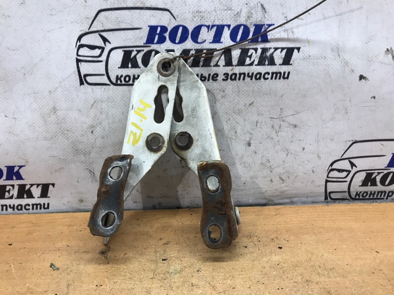 Петля капота Honda Stepwgn RF1 B20B