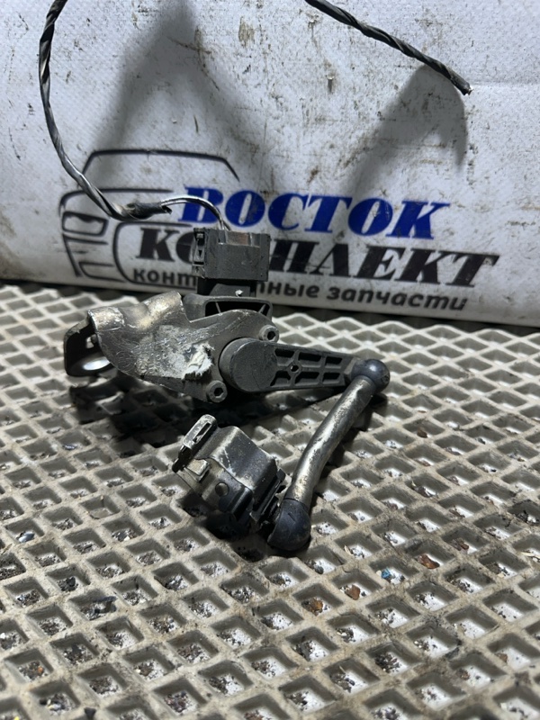 Датчик высоты дорожного просвета BMW 320i 2006 E90 N46B20