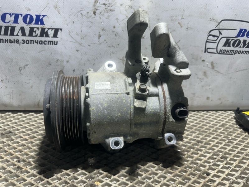 Компрессор кондиционера Toyota Noah AZR60G 1AZ-FSE