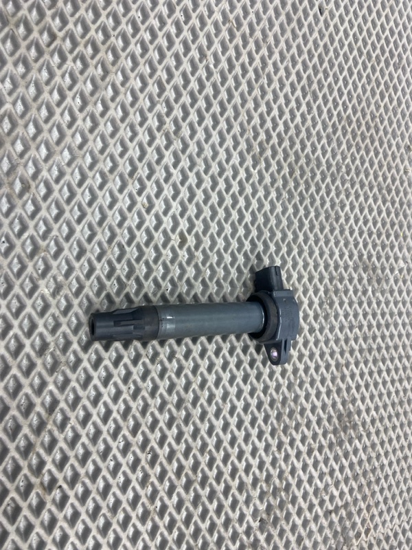 Катушка зажигания Mitsubishi Delica CV5W 4B12