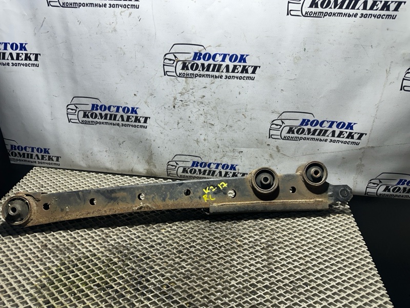 Рычаг подвески Toyota Passo KGC35 1KR-FE зад лев