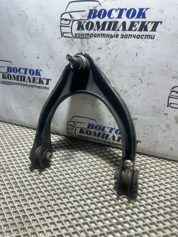 Рычаг подвески Toyota Crown GRS180 4GR-FSE перед прав