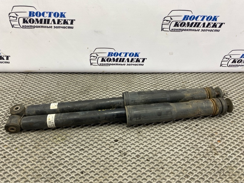 Амортизатор подвески Honda Fit 2011 GP1 LDA