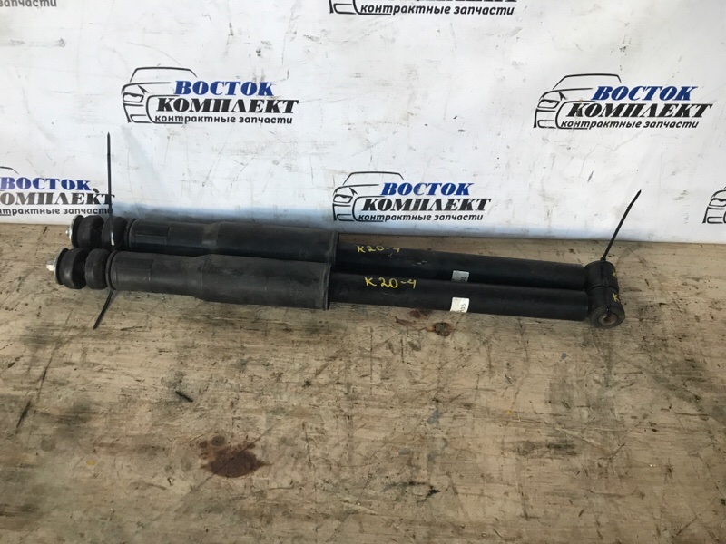 Амортизатор подвески Honda Freed Spike GB3 L15A зад