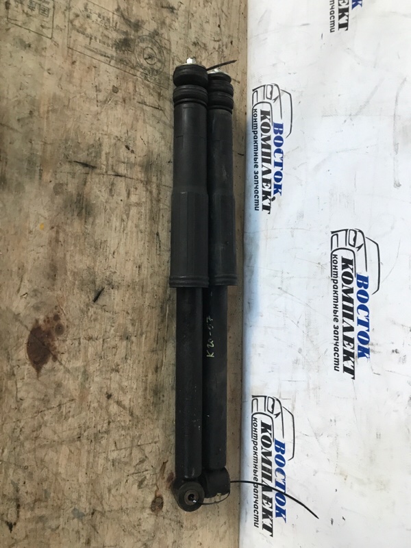 Амортизатор подвески Honda Freed Spike GB3 L15A зад
