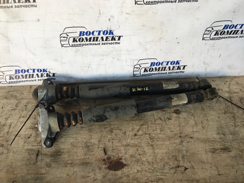 Амортизатор подвески Volkswagen Golf  CAXA зад