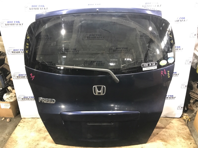 Дверь задняя багажника Honda Freed GB3 L15A